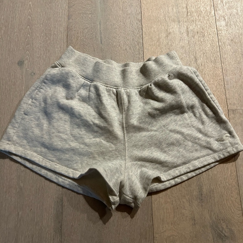 Hollister grey shorts